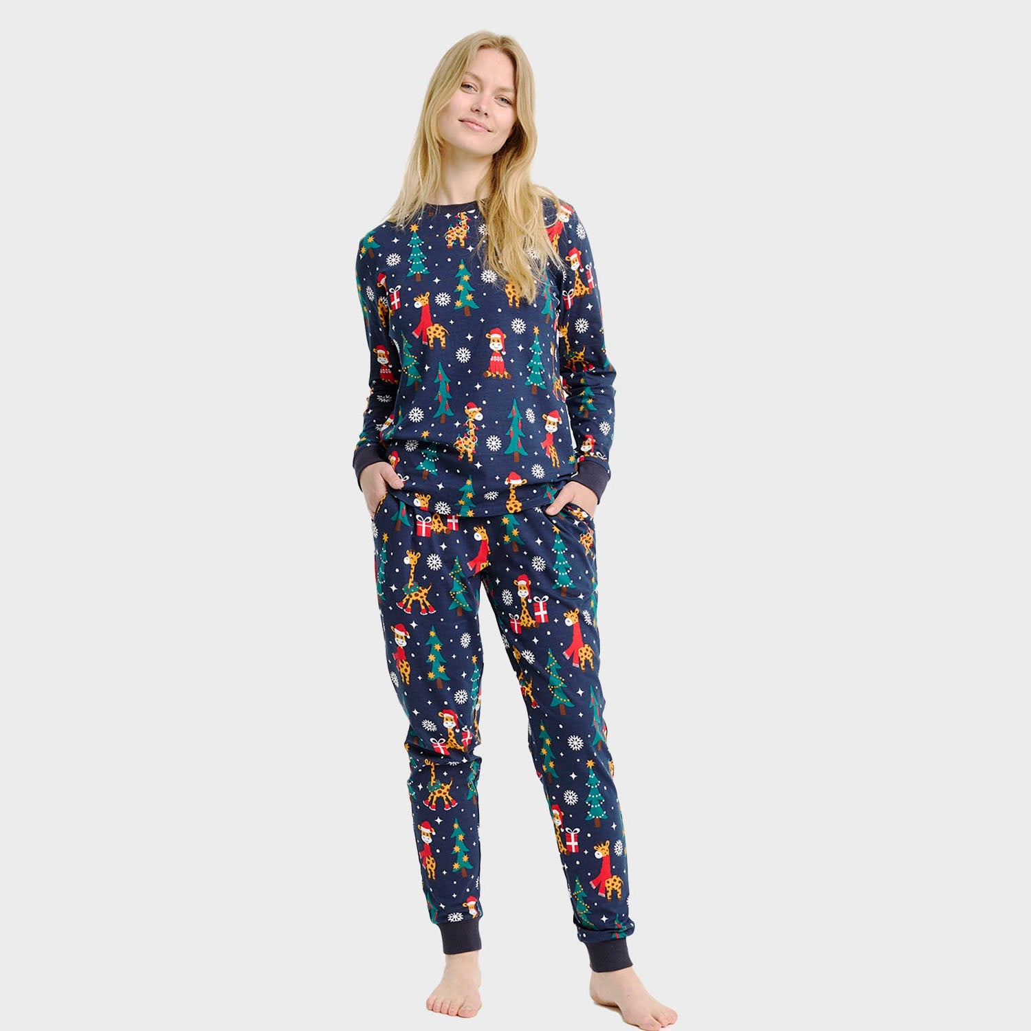 Kirahvin Joulupyjama – Naiset